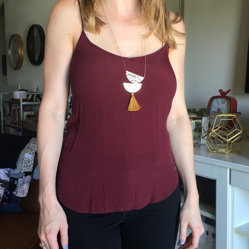 Two old navy tank top maroon burgundy and black